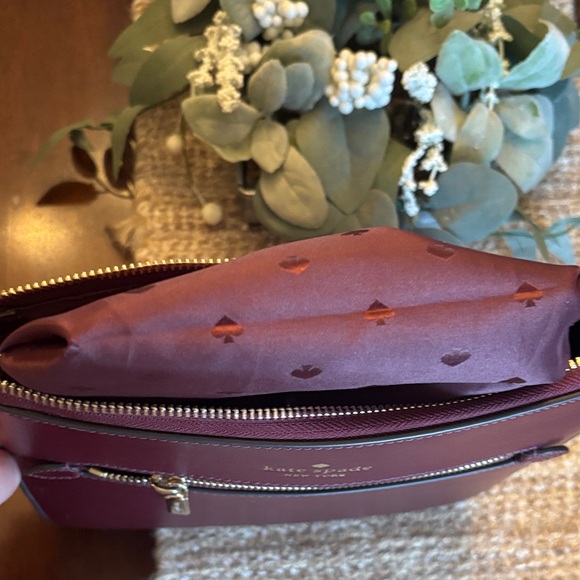 Kate Spade Sadie North South Crossbody - Picture 4 of 15